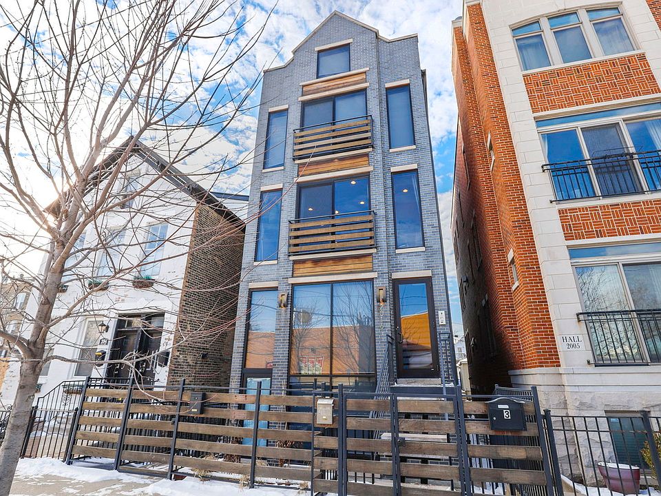 1st image of 2016 N Wood St #2