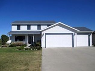 1438 Spruce Dr, Wahpeton, ND 58075