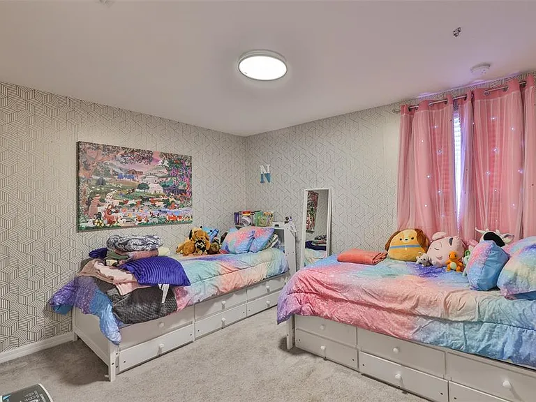 9454 Channing Hill Dr — Photo 23