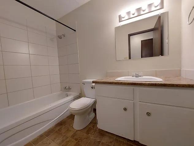 7148 Parke Ave — Photo 15