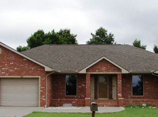 140 E Fischer Ln, Kingman, KS 67068