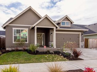 906 Howard Ave, Eugene, OR 97404