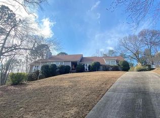 6575 Quail Run Dr, Pelham, AL 35124