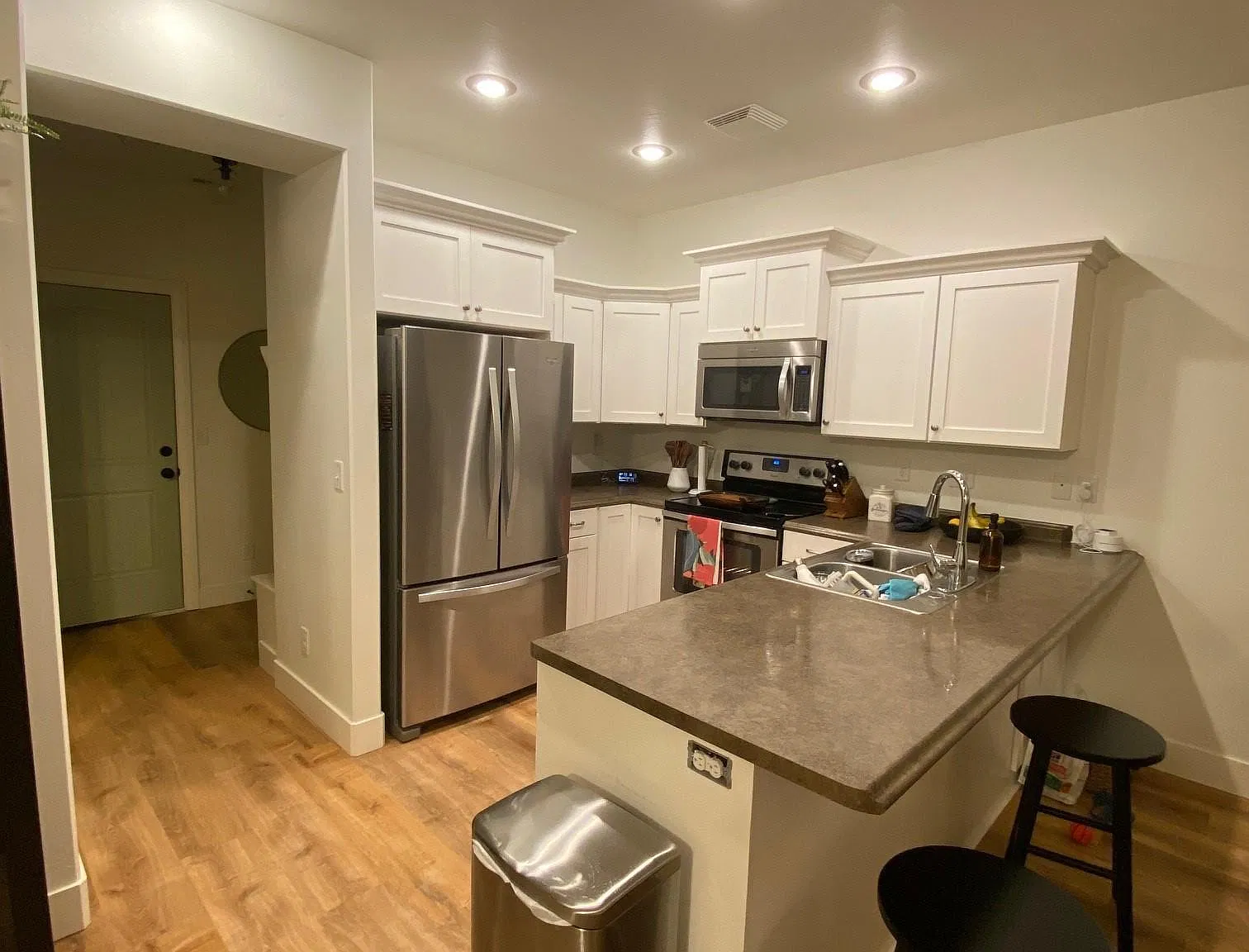 921 S 2400 W — Photo 3