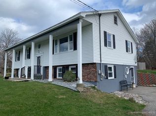 11 Pheasant Dr, Rockland, ME 04841