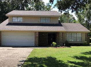 3845 Peach Tree Ct, New Orleans, LA 70131