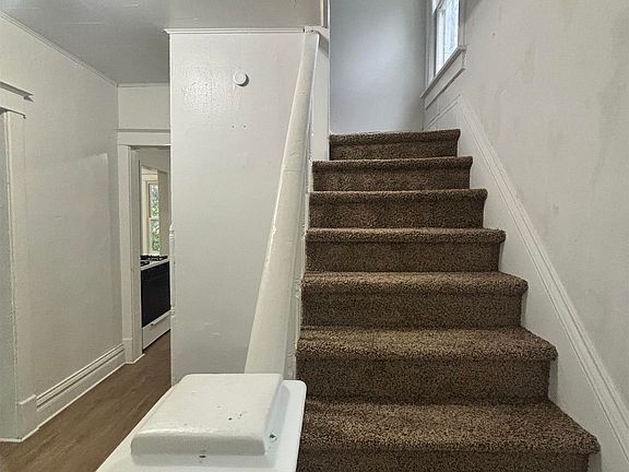 5th image of 317 Ricker St