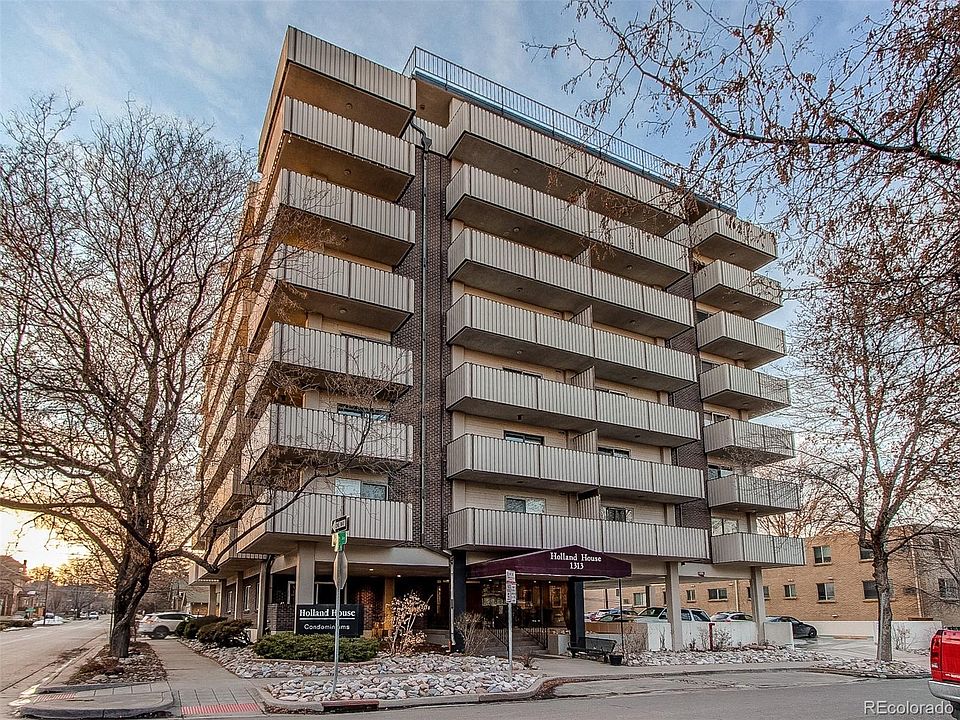 1st image of 1313 N Steele St APT 705