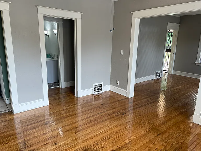 2208 E 29th St #1 — Photo 18
