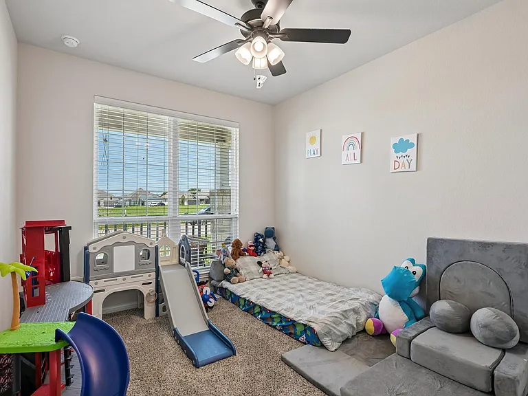 716 Killam Dr — Photo 13