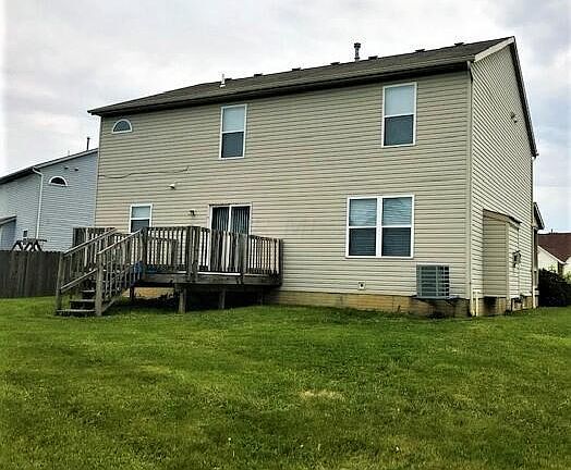 2nd image of 511 Farm Hill Ct