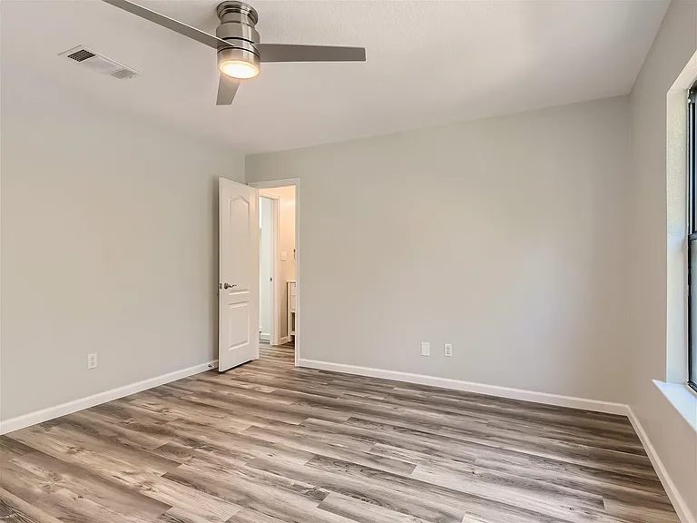 1520 Curameng Cv — Photo 11