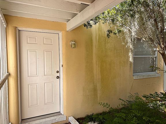 3rd image of 6162 Lawrenceville Cir