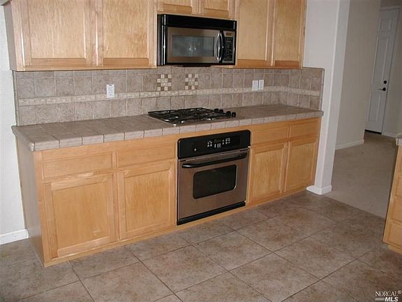 3rd image of 920 Amedeo Ct
