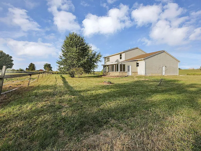2453 Ryan Rd SE — Photo 55