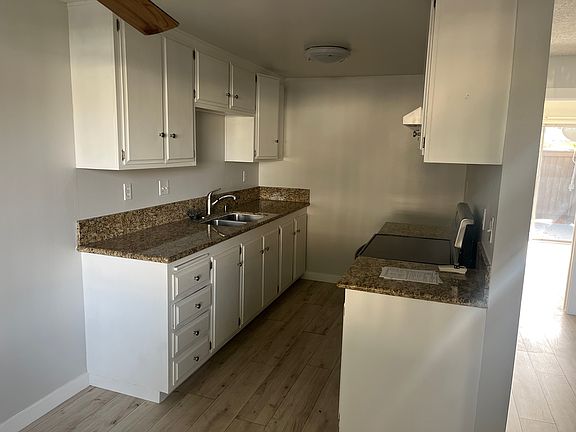 4th image of 2220 Elden Ave APT 3