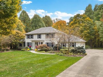 8257 Timber Trl, Chagrin Falls, OH, 44023