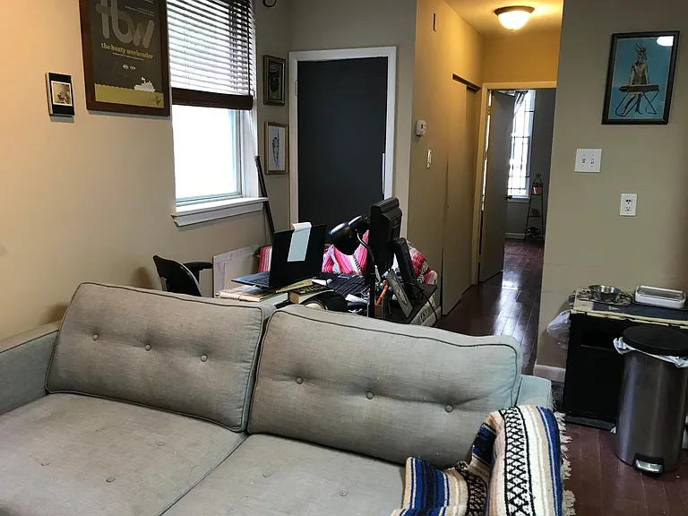 327 Catherine St — Photo 5