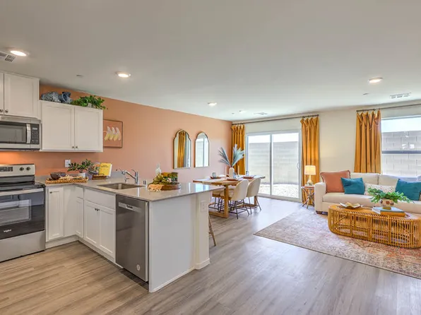 2514 Petunia Garden Ave, North Las Vegas, NV 89081