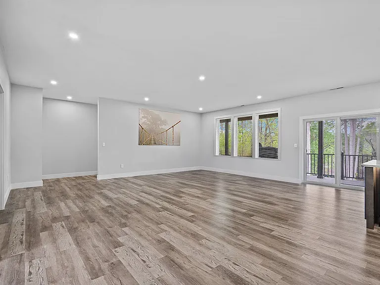 308 Pineridge Dr — Photo 7