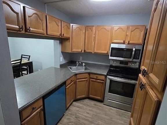 3rd image of 1624 S PINE RIDGE CIRCLE #D2