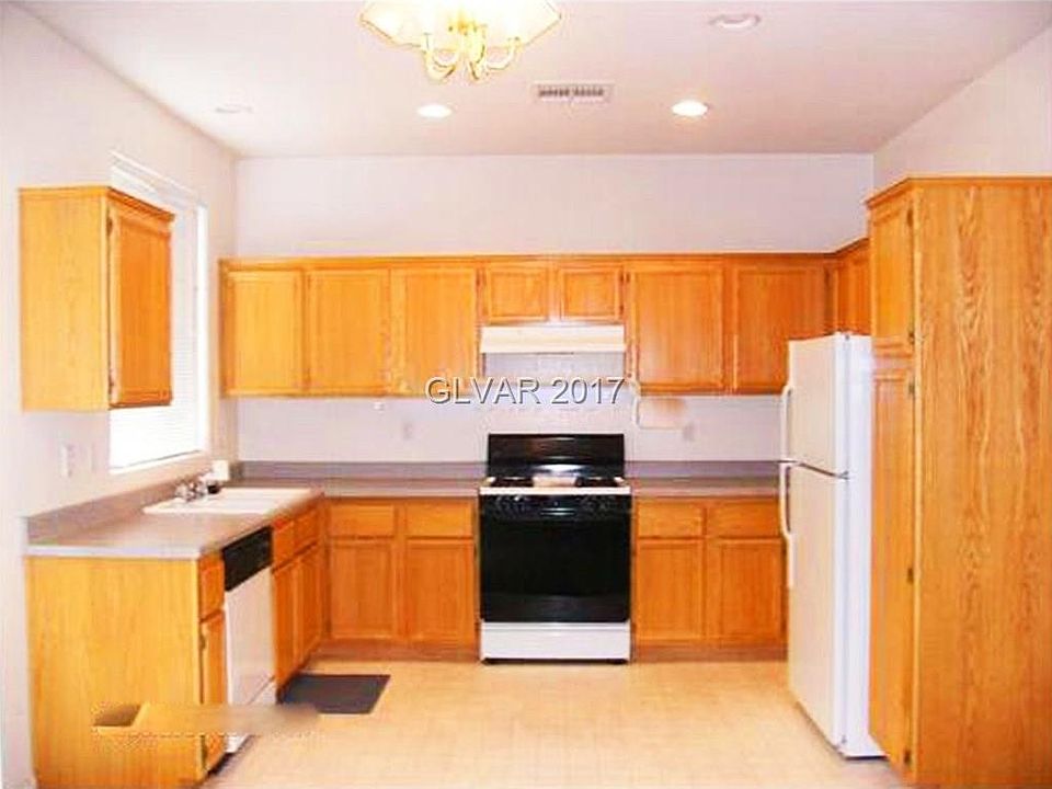 2nd image of 305 Vilberti Ct #0
