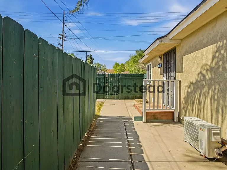 9068 Lamar St — Photo 3