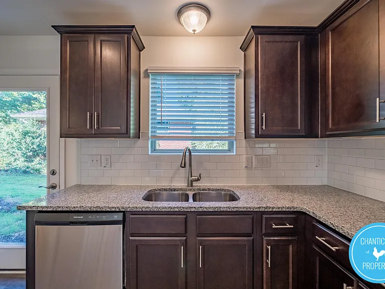 5 Belhaven Dr #1 — Photo 4