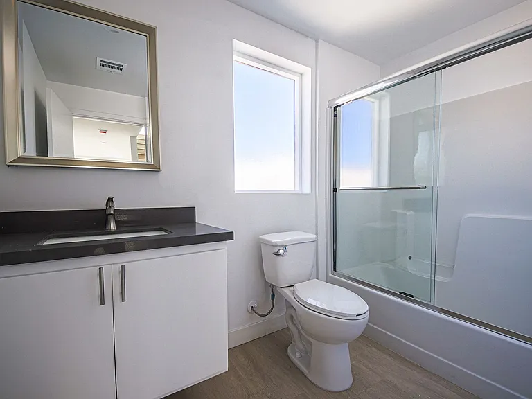 Luxury 2026 Townhomes with Massive Bedrooms + Decks with Views — Photo 85