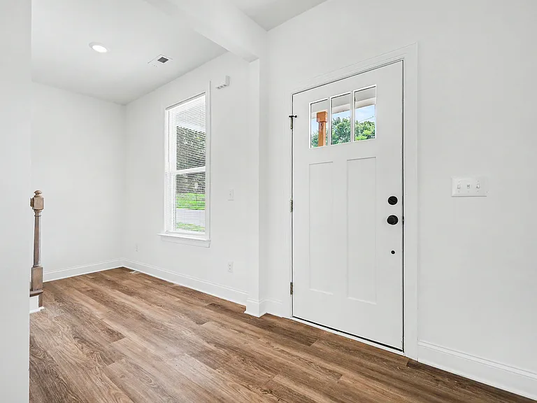 702 Legrand St — Photo 4