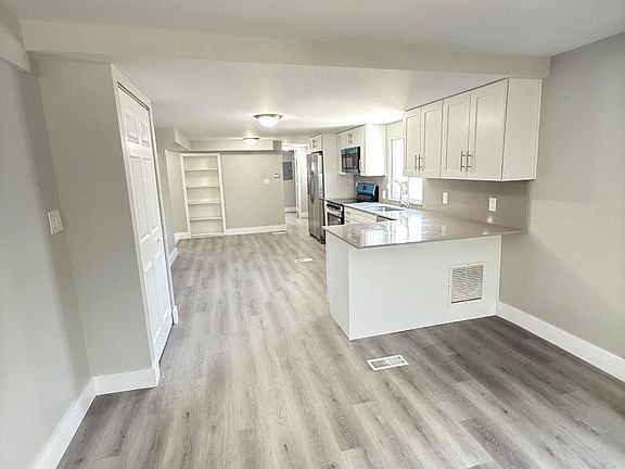 4th image of 2611 E Marina Drive