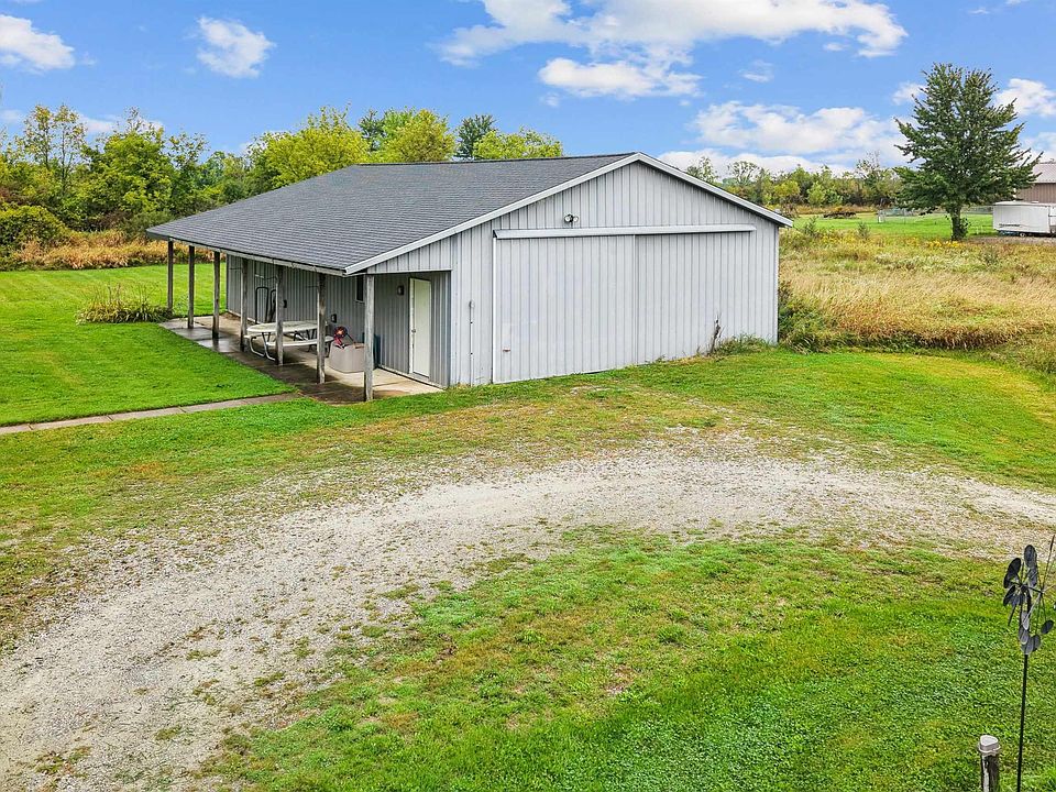 10980 Gilbert Rd, photo 4