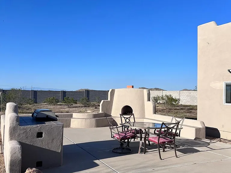 19402 W Corto Ln — Photo 11