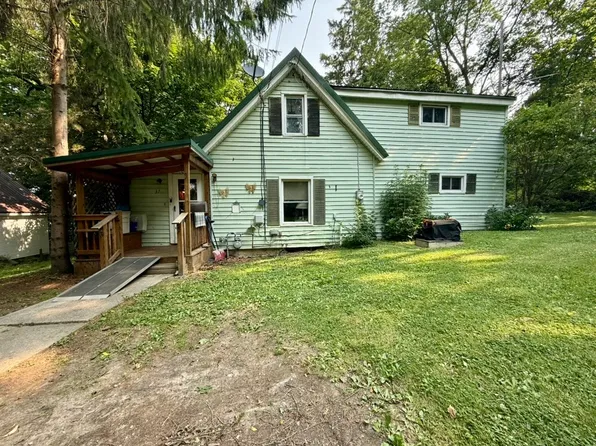 37 Dolbeer St, Perry, NY 14530