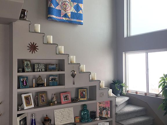 Steps to upstairs bedrooms