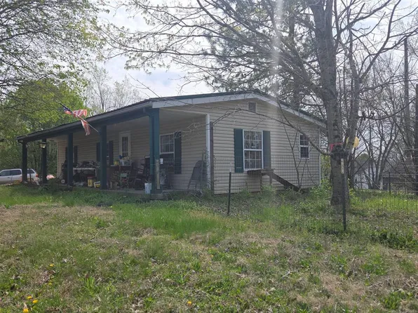 1555 Cumberland Heights Rd, Clarksville, TN 37040