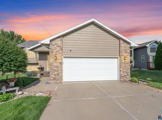 4709 S Dunlap Ave, Sioux Falls, SD 57106