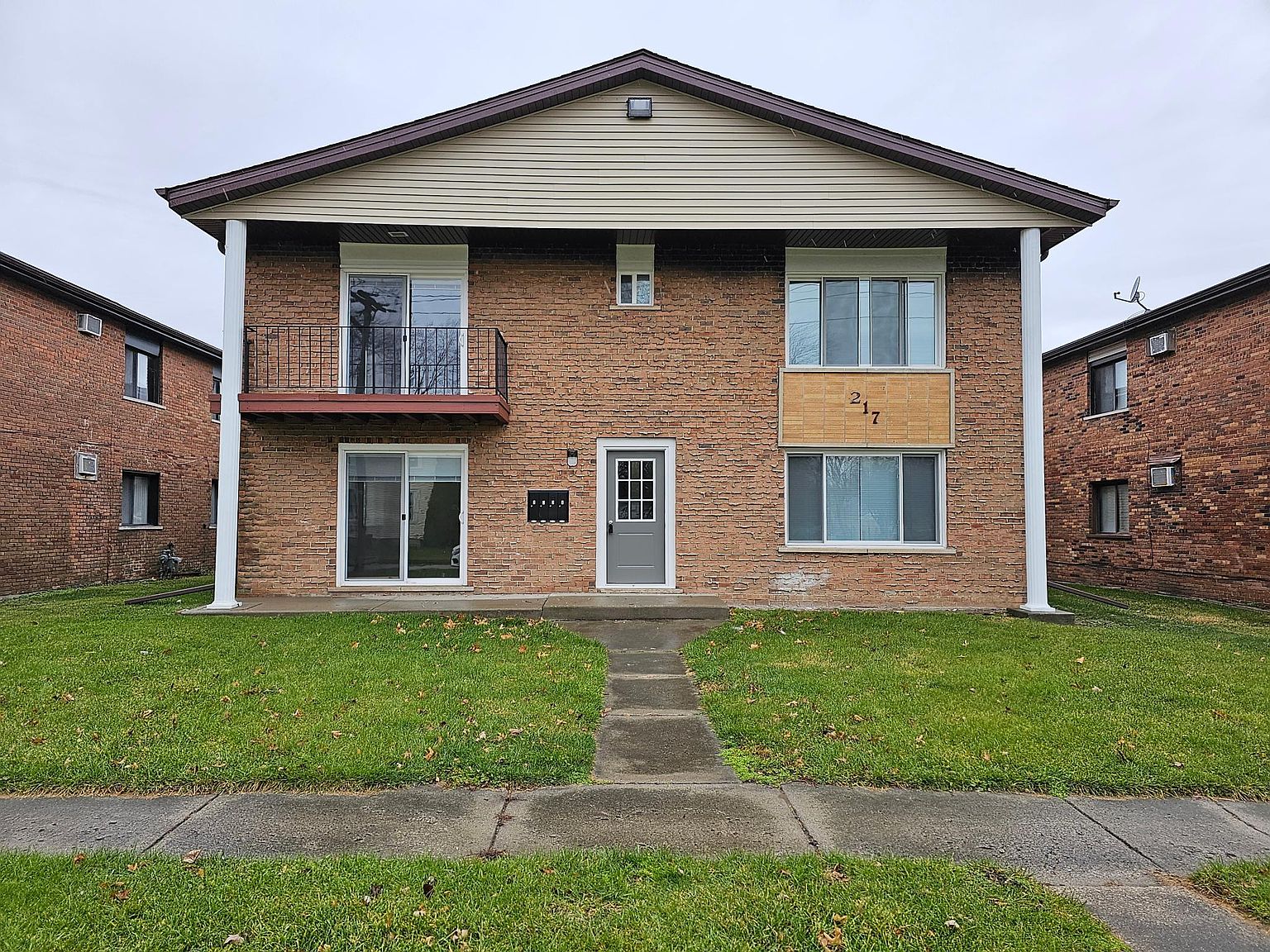 217 Harvard St #1-4, Momence, IL 60954 | Zillow