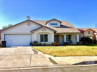 2660 W Windhaven Dr, Rialto, CA 92377