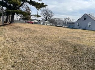 100 S Farnsworth Ave, Aurora, IL 60505