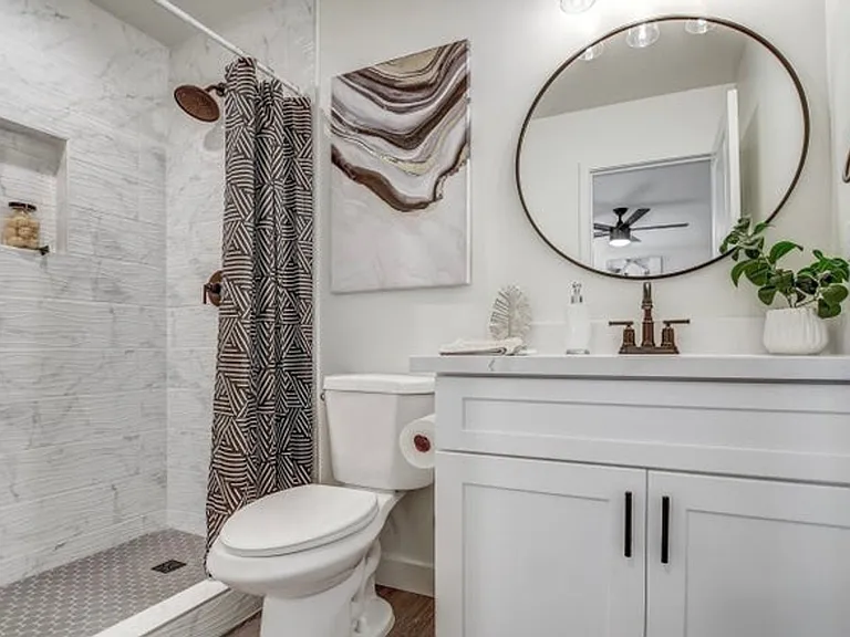 Versatile home in the heart of Phoenix — Photo 11