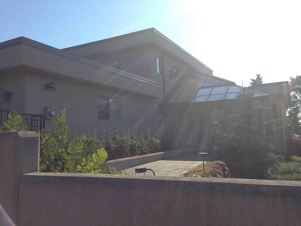 2nd image of 6501 50th Ave NE