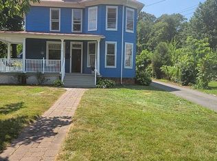 9522 Main St, Manassas, VA 20110