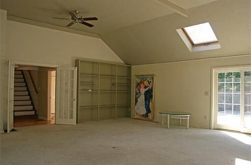5th image of 144 Clubhouse Dr
