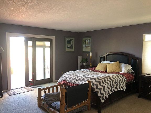 Master with door to patio 