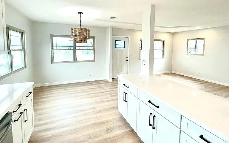3718 Nile St — Photo 4