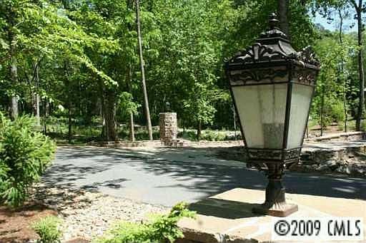 Image 4 of 6