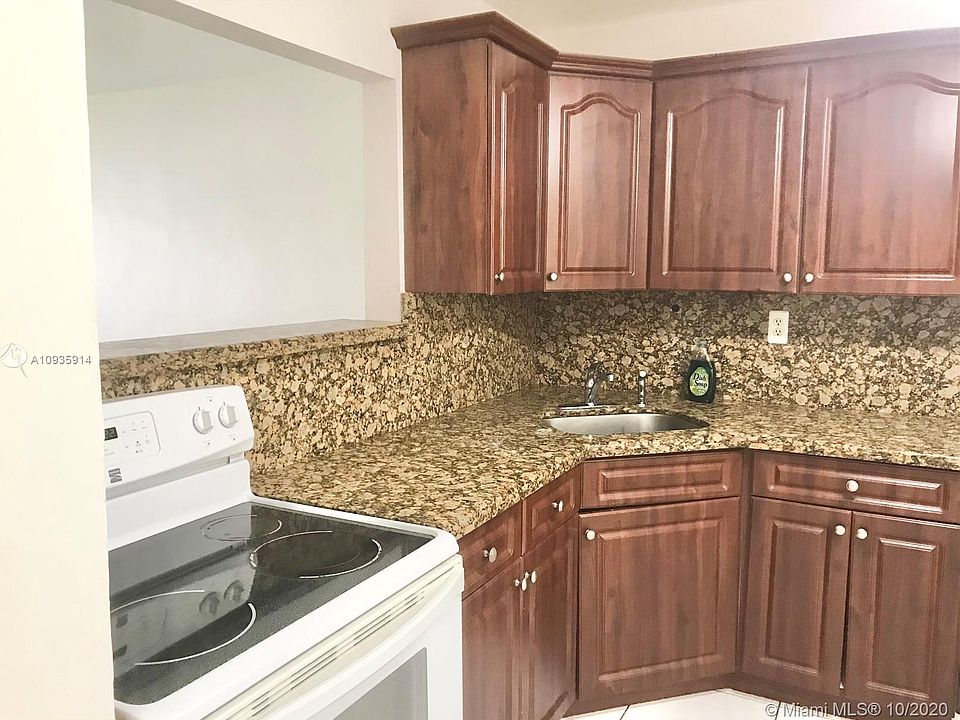 1st image of 1540 NE 191st St APT 102