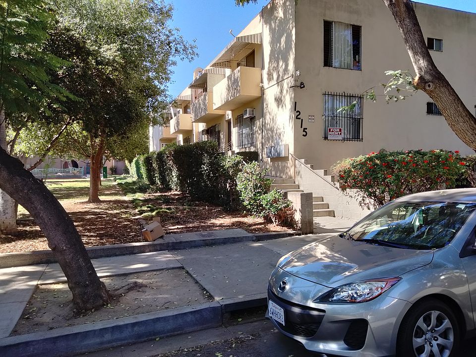 1st image of 1215 N Fuller Ave APT 4