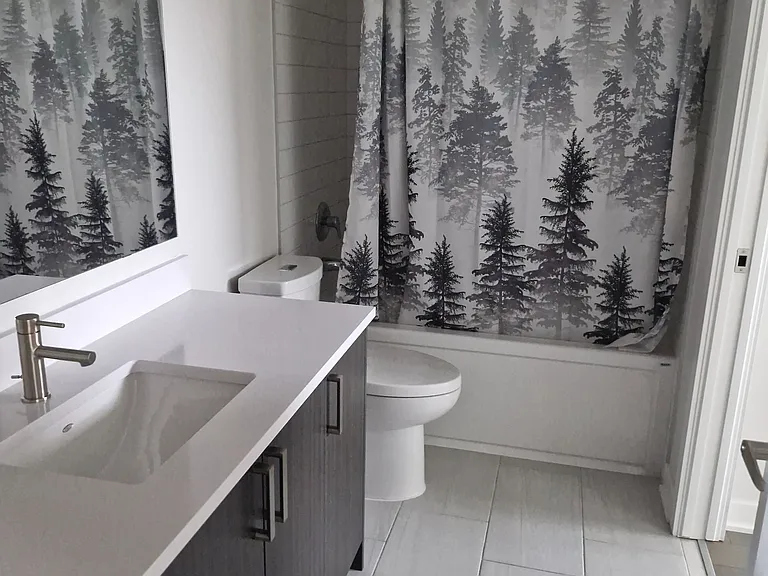 360 Deschatelets Ave #104 — Photo 19